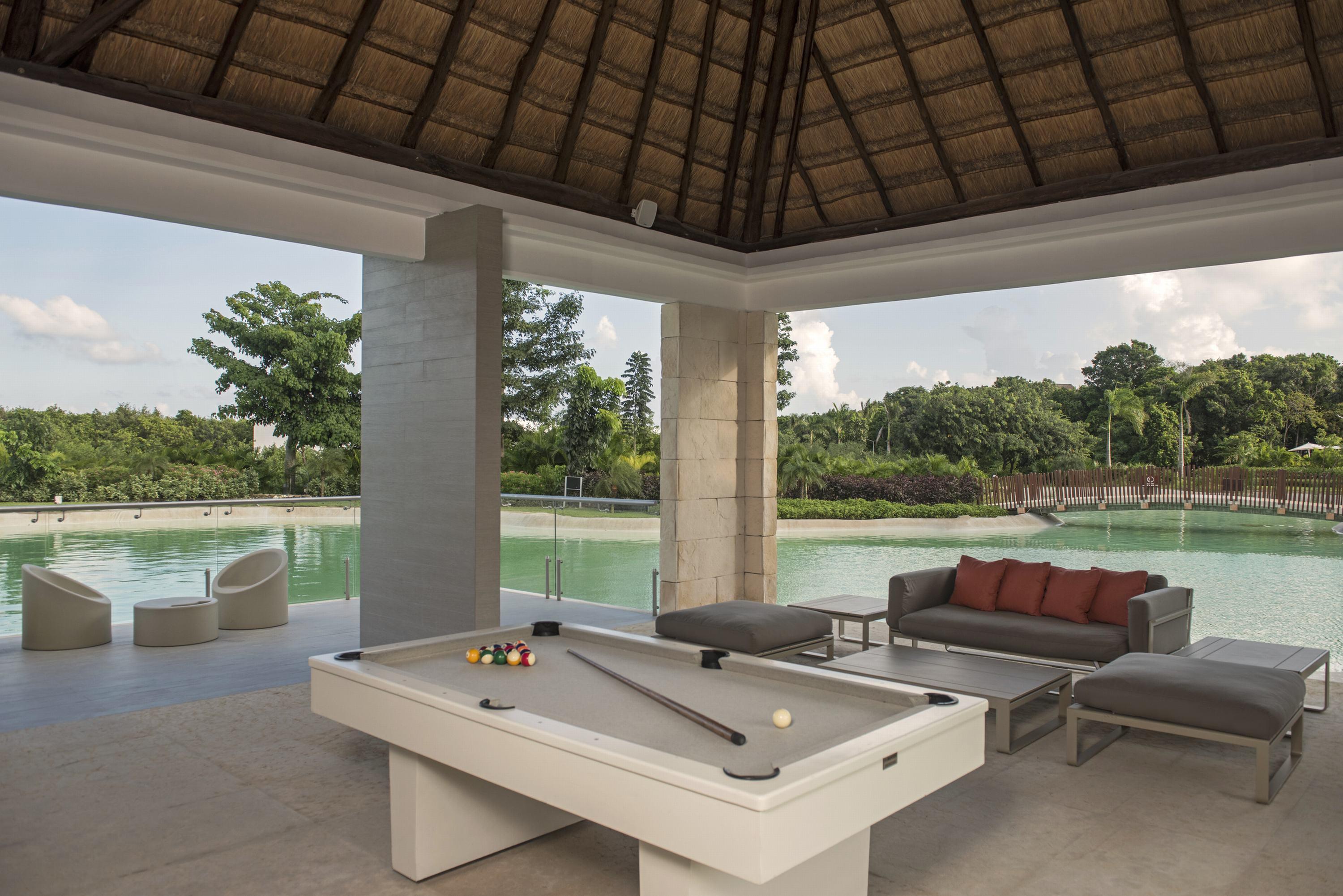 Platinum Yucatan Princess Adults Only 普拉亚卡门 外观 照片 The Pool Table
